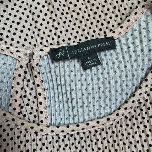 ⭐️ADRIANA PAPELL Pleated Pink and Black Polka Dot Flutter Sleeve Top - Picture 5 of 7